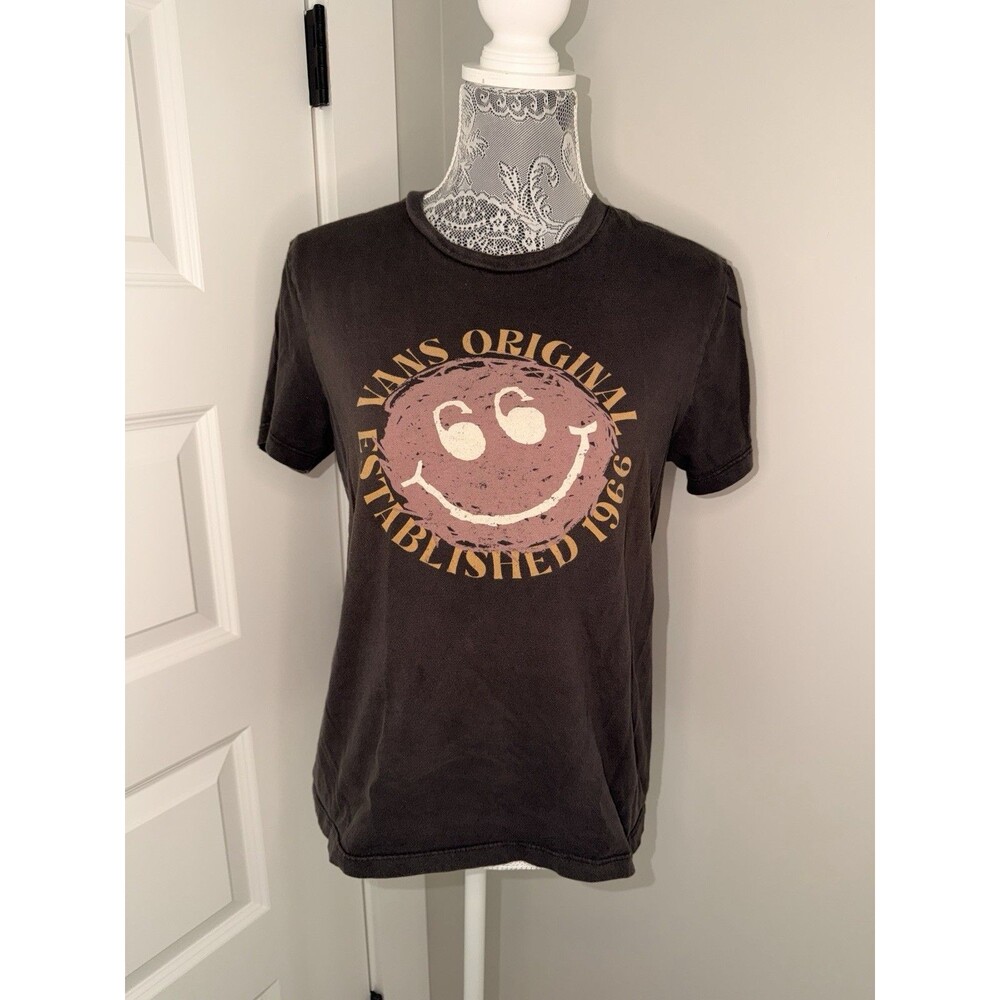 VANS OFF THE WALL WORLD TOUR GRAPHIC T-SHIRT WOMENS SIZE MEDIUM M